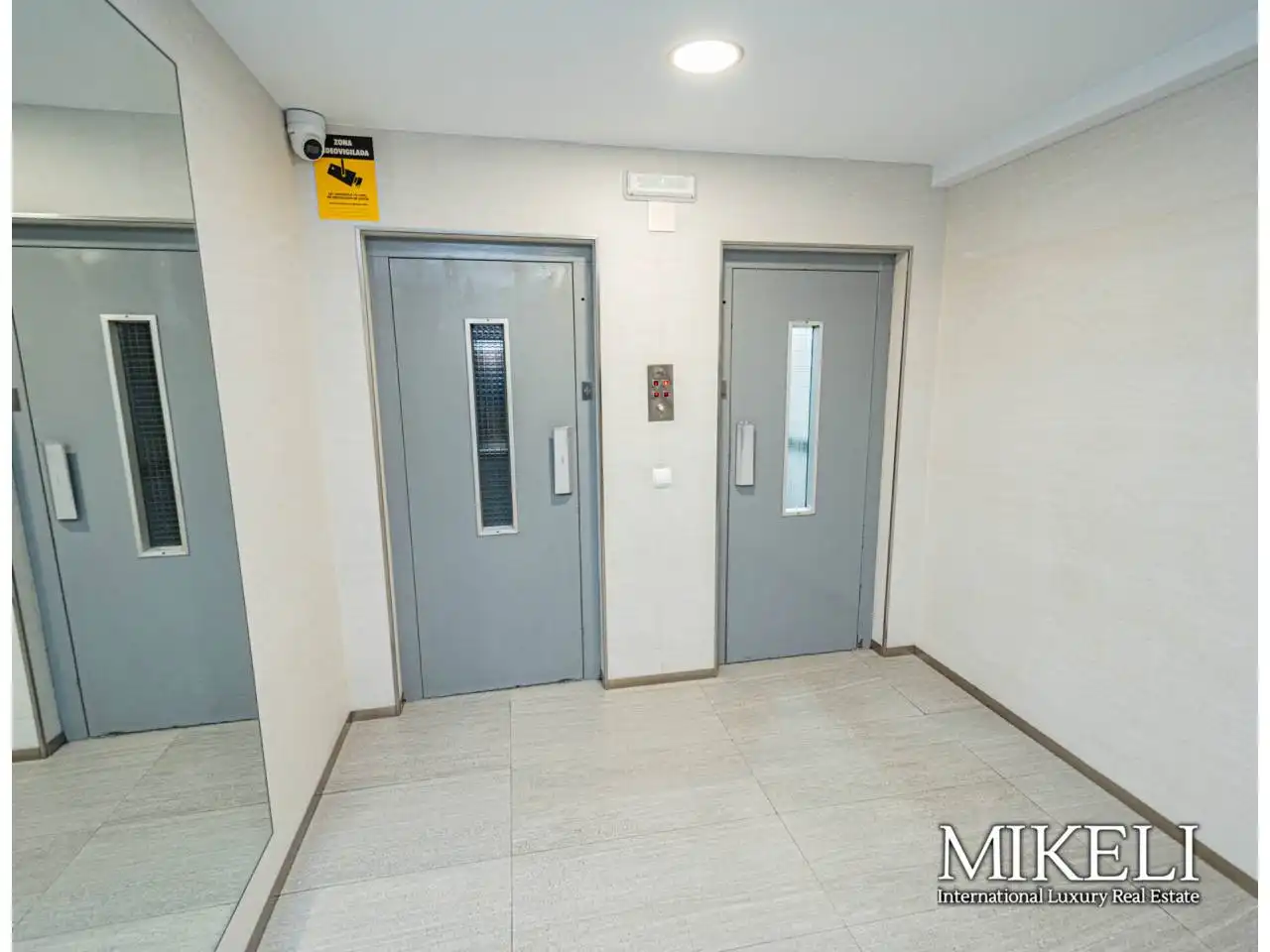 Piso en venta en Calle Vargas, Cuatro Caminos