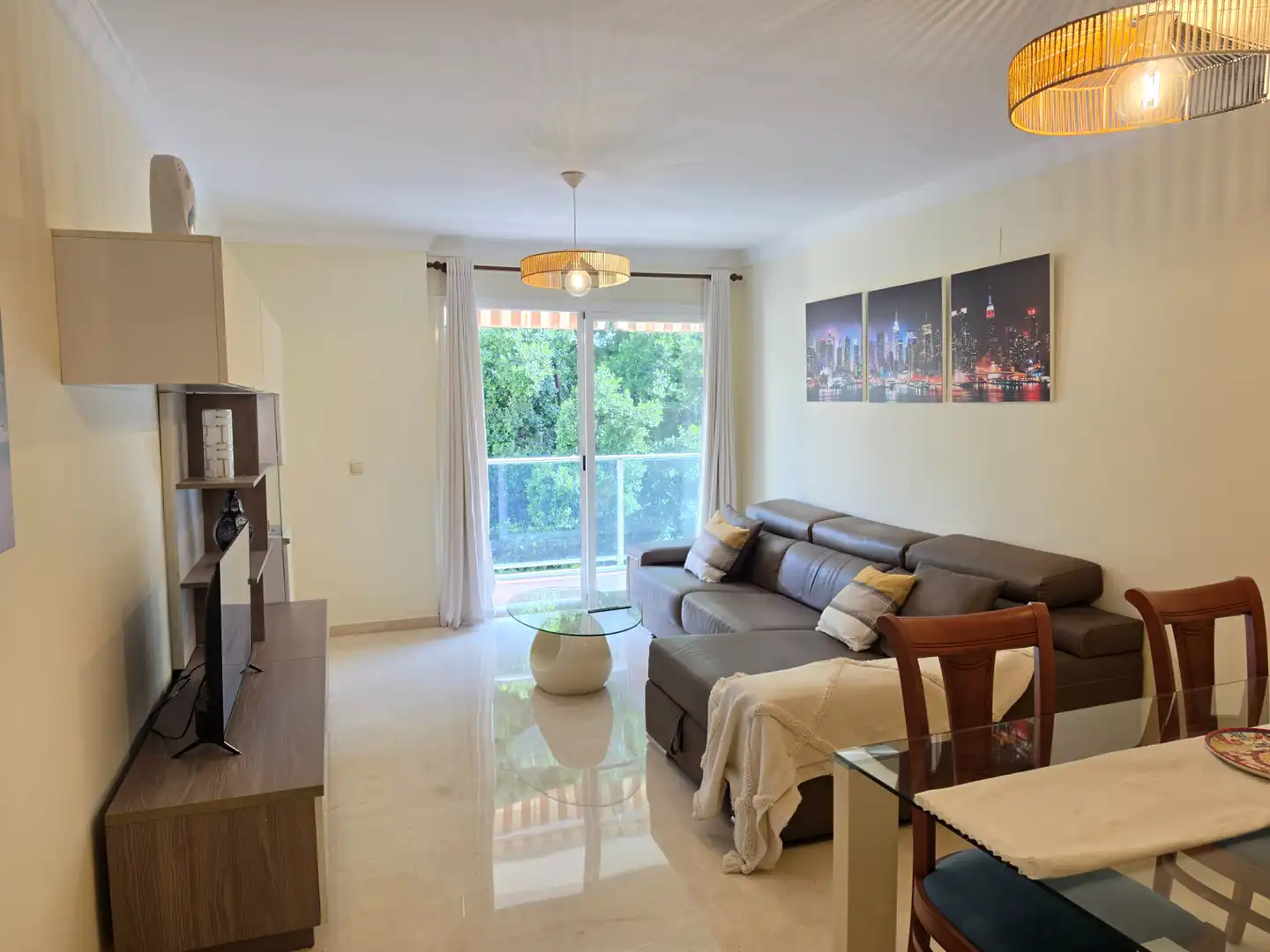 Living room of Flat for rent in Málaga  with Air Conditioner, Terrace and Furnished