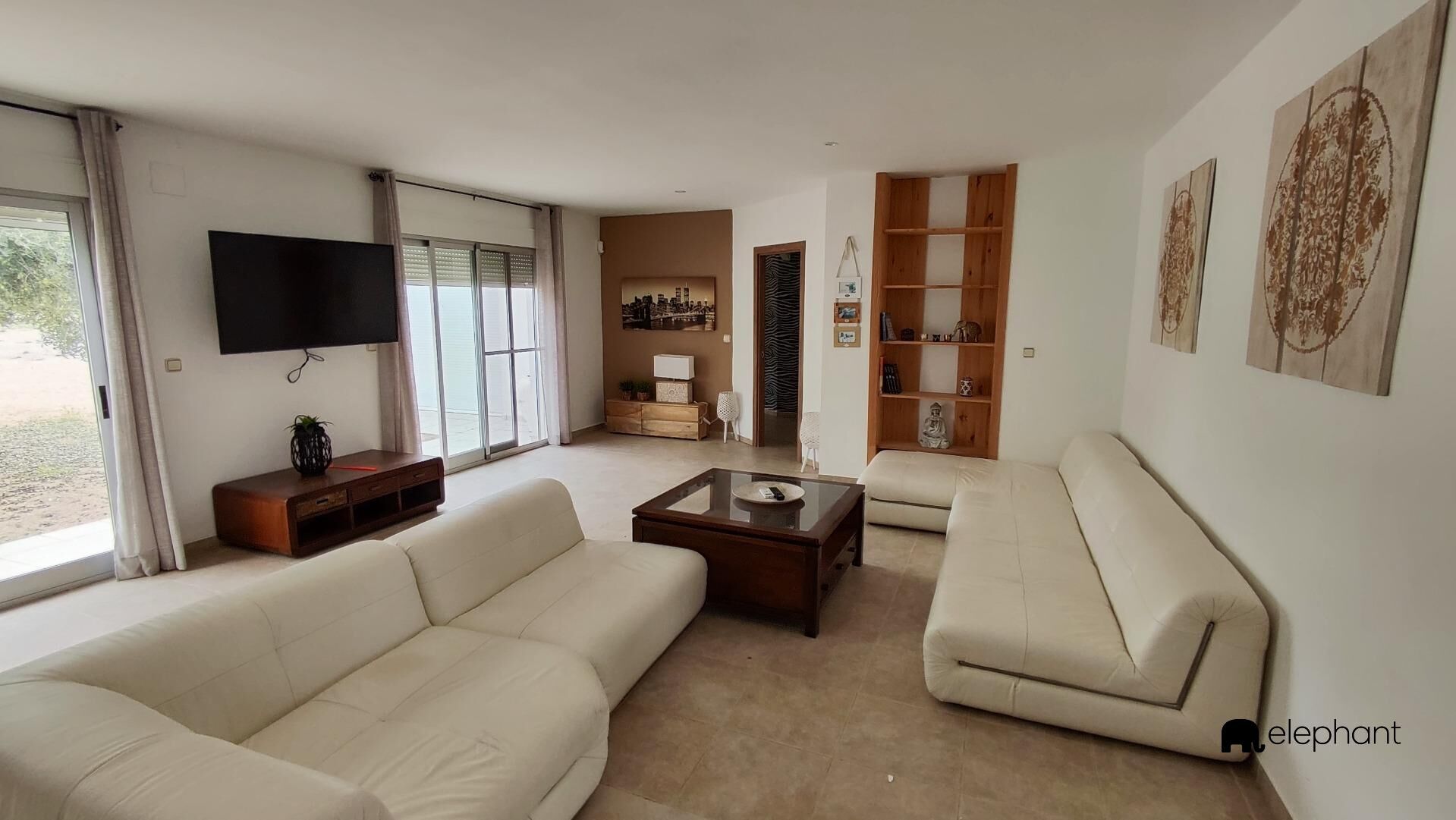Living room of Country house for sale in Càlig  with Air Conditioner, Private garden and Terrace