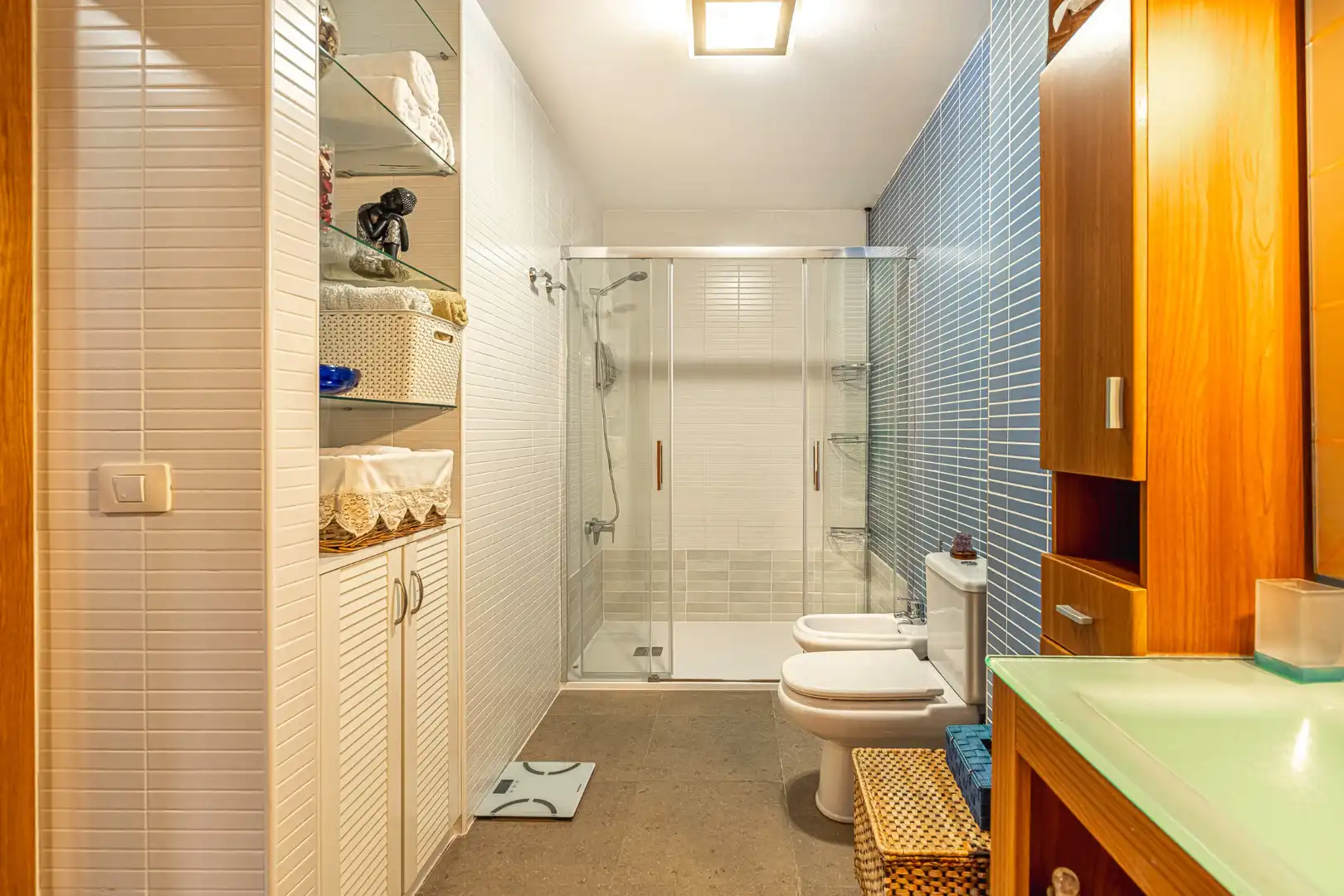 Bathroom of Detached homes for sale in Los Realejos  with Parquet flooring, Terrace and Storage room