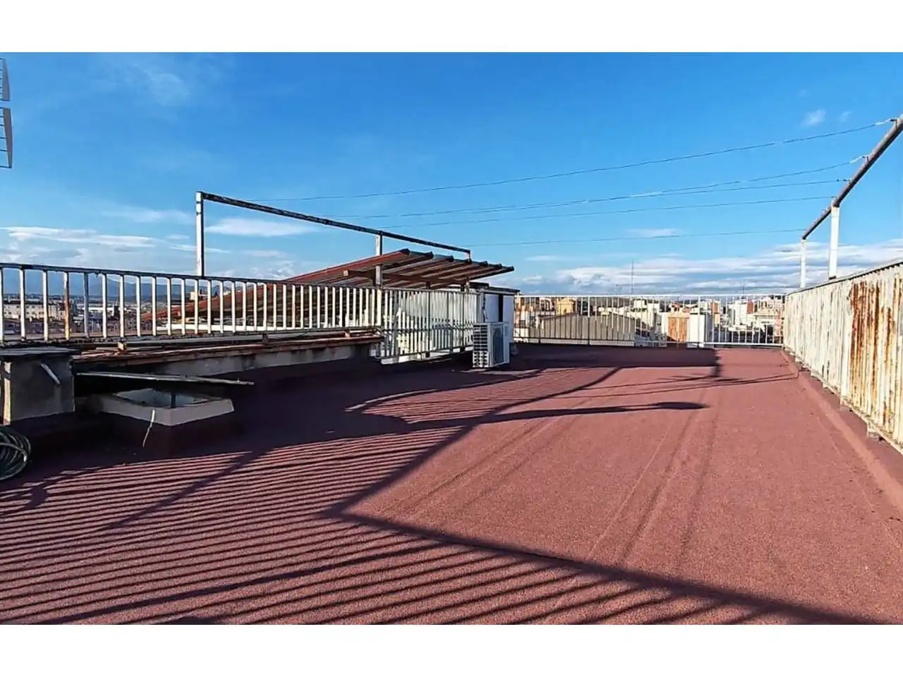 Terrasse von Wohnung zum Verkauf in Girona mit Klimaanlage, Heizung und Terrasse