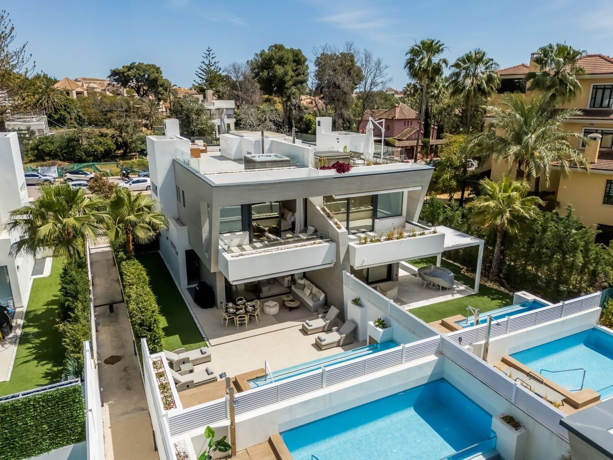 Exterior view of Single-family semi-detached for sale in Málaga Capital  with Heating and Community pool