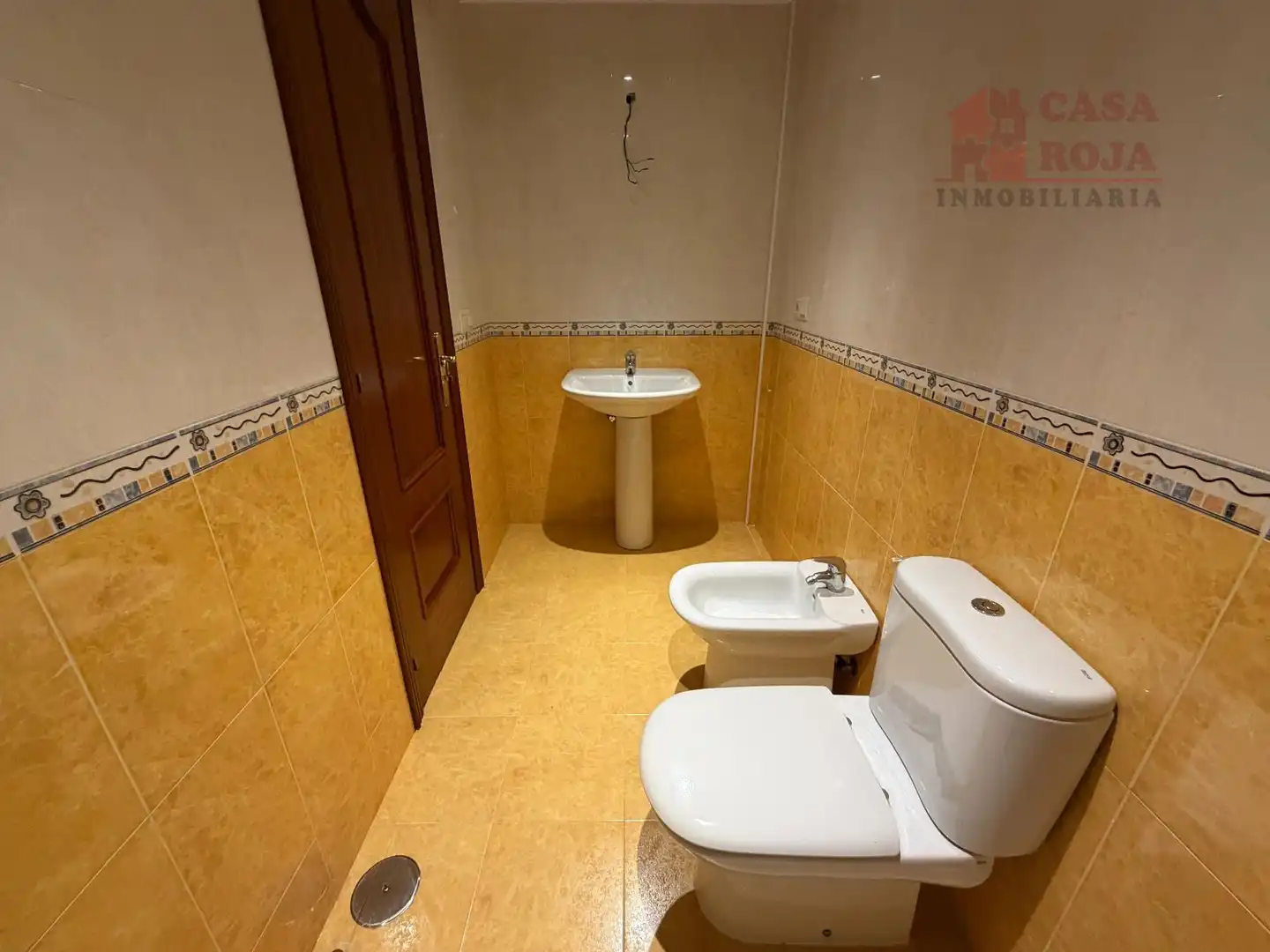 Badezimmer von Dachboden zum Verkauf in Cangas  mit Heizung, Terrasse und Abstellraum