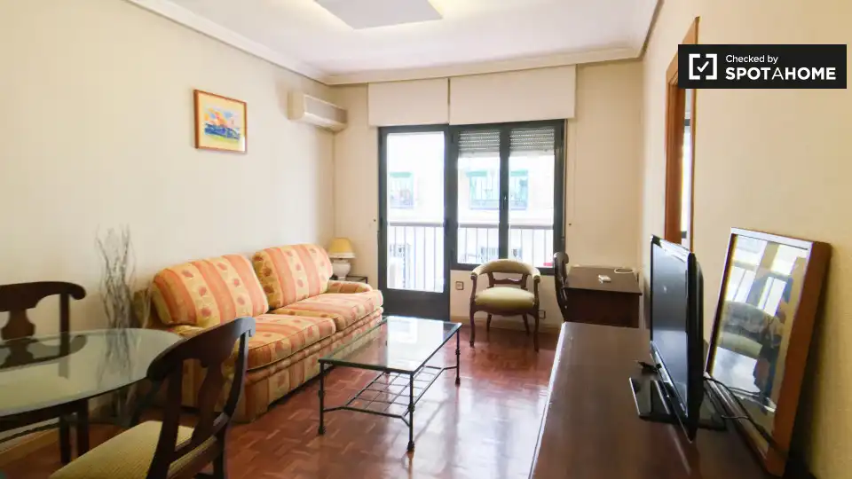 Flat with terrace to rent in Centro, imagen 2