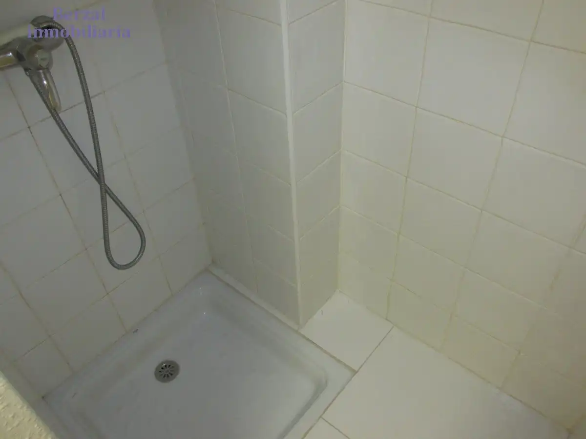 Local comercial en alquiler en Calle Doctores Castroviejo, imagen 25