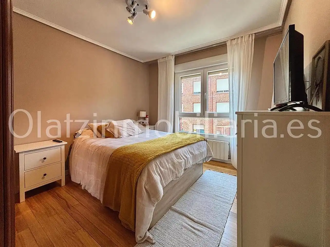 Habitación de Piso en venta en Zalla  con Calefacción, Terraza y Trastero