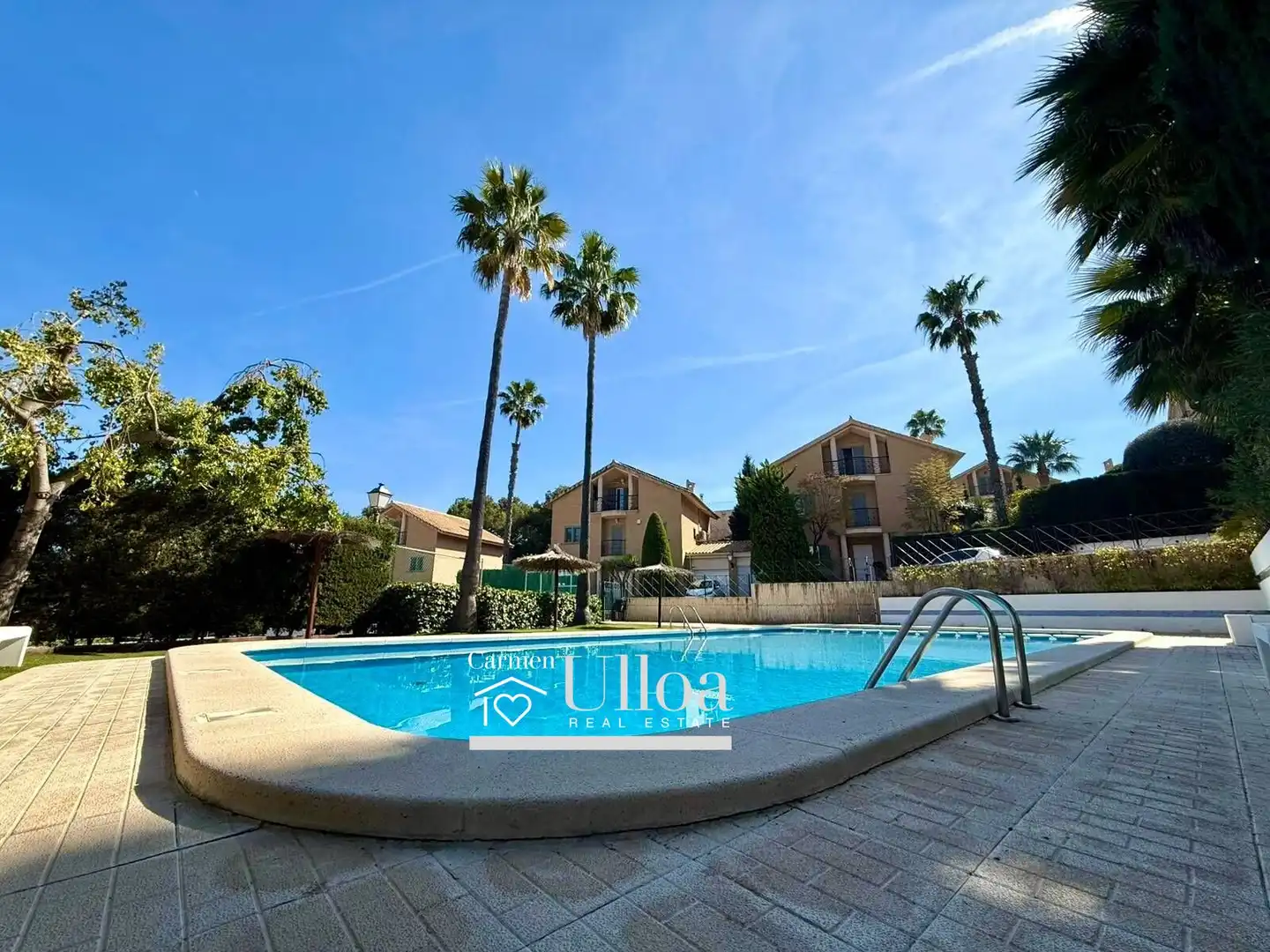 Vista exterior de Casa o xalet en venda en Alicante / Alacant amb Aire condicionat, Calefacció i Jardí privat