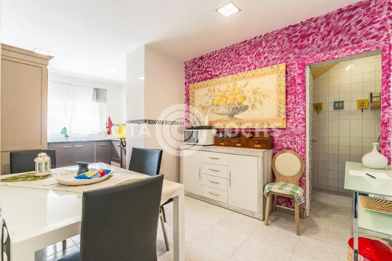 Dining room of Industrial buildings for sale in Vallmoll