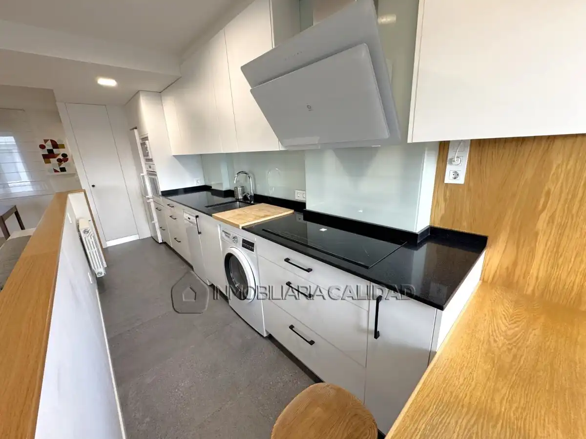 Kitchen of Flat for rent in Burgos  with Heating and Furnished