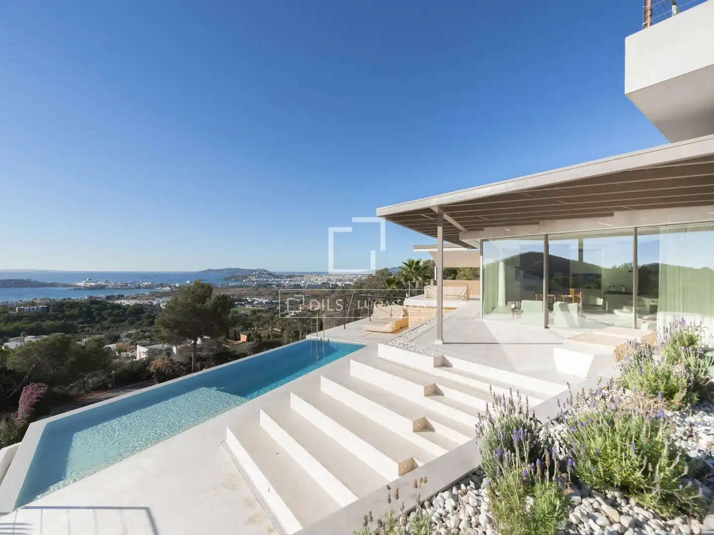 Vista exterior de Casa o chalet en venta en Santa Eulària des Riu con Aire acondicionado, Jardín privado y Terraza