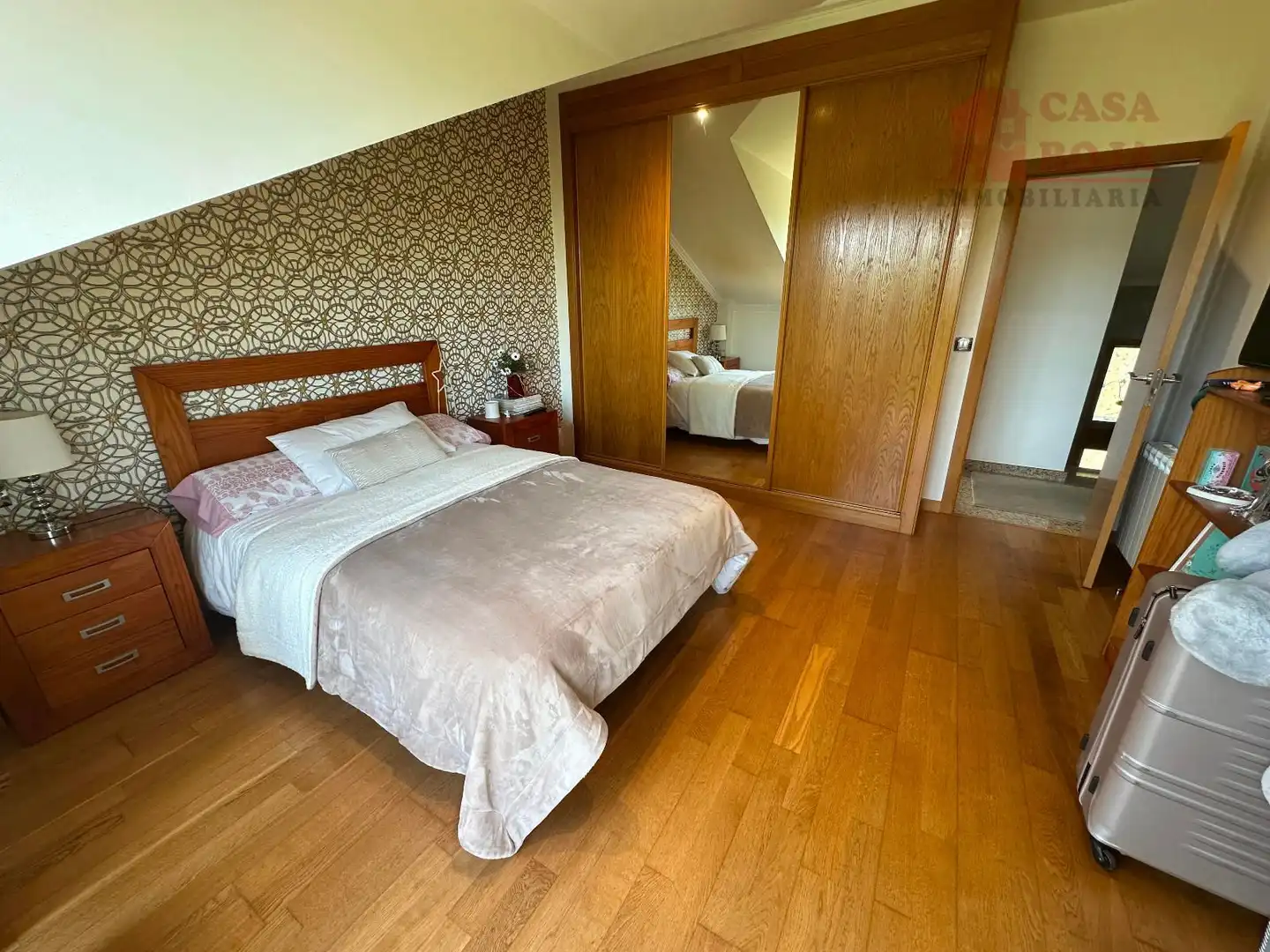 Dormitori de Casa o xalet en venda en Cangas  amb Calefacció, Terrassa i Traster