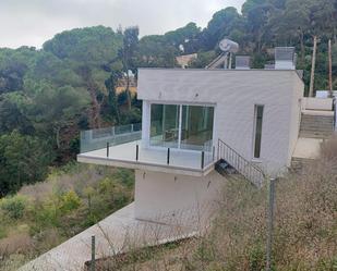 Vista exterior de Casa o xalet en venda en Lloret de Mar amb Aire condicionat, Calefacció i Jardí privat