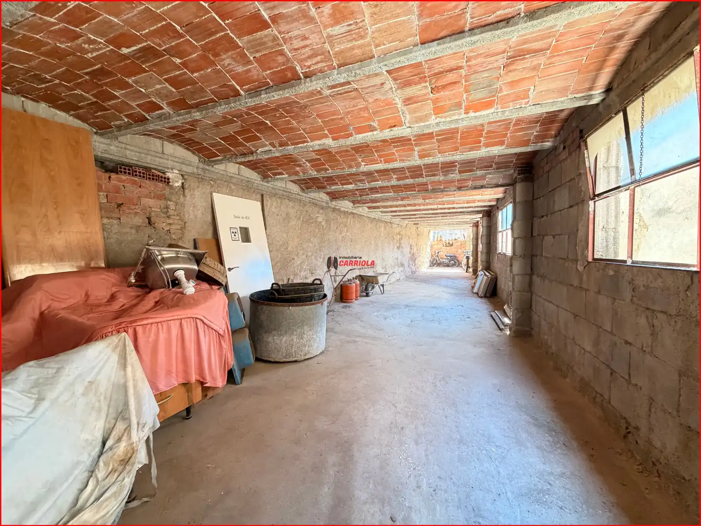 Casa adosada en venta en La Torre de Esteban Hambrán