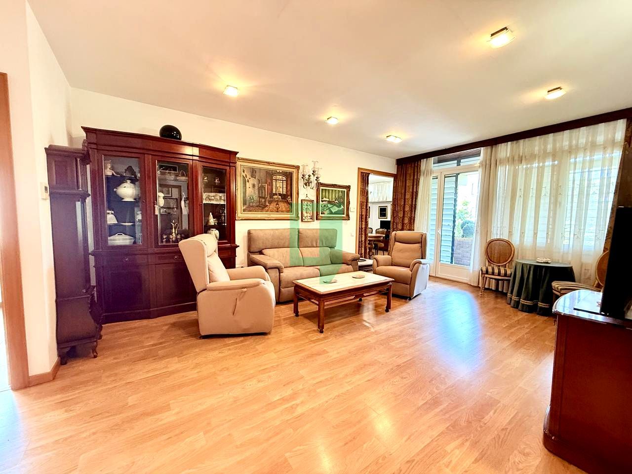 Living room of Flat for sale in Badalona  with Air Conditioner, Heating and Terrace