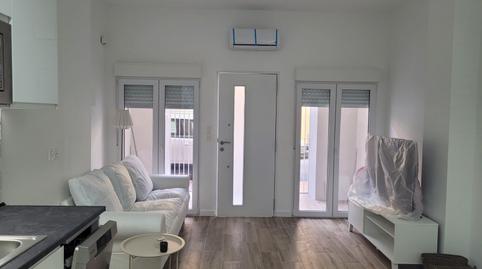 Foto 3 de Estudi de lloguer a Centro, Alicante