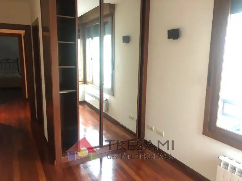 Bedroom of Flat for rent in Gijón   with Heating