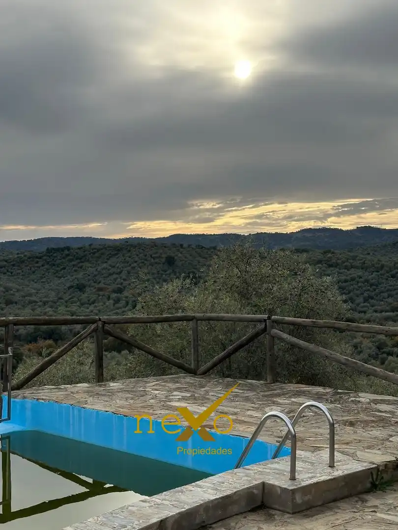 Jardí de Finca rústica en venda en Las Navas de la Concepción amb Jardí privat, Piscina i Moblat