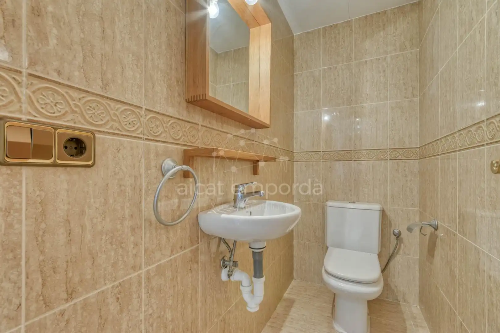 Bany de Apartament en venda en Roses amb Calefacció, Terrassa i Traster