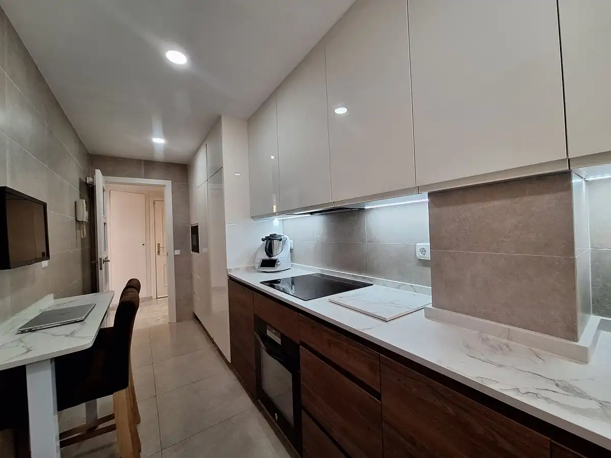 Apartament amb piscina en venda a Avenida Conde Rudi, imagen 10
