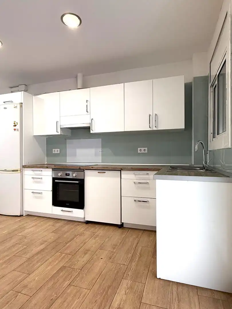 Kitchen of Ground floor for sale in Sant Boi de Llobregat  with Air Conditioner and Heating