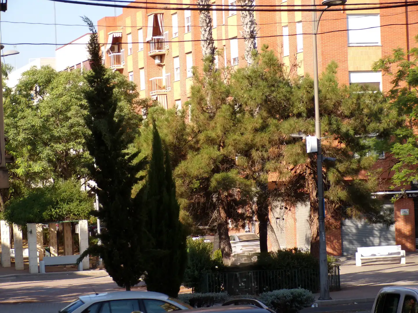 Vista exterior de Àtic en venda en Burjassot amb Aire condicionat, Terrassa i Traster