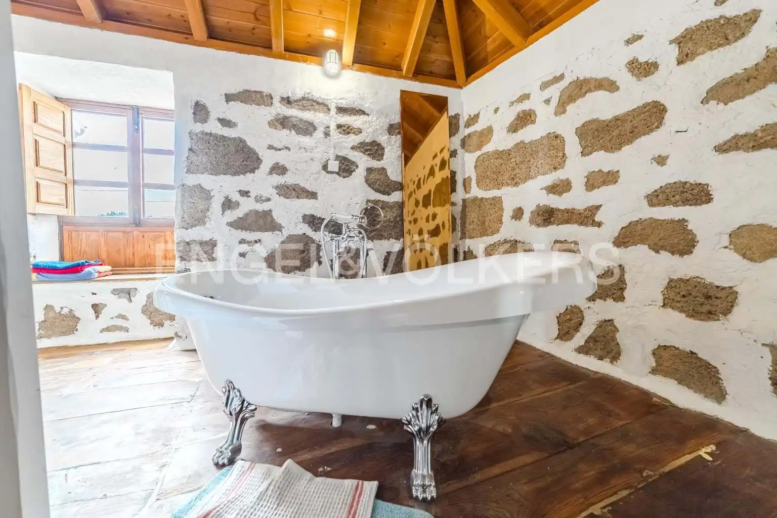 Bathroom of Houses for sale in Granadilla de Abona  with Terrace, Swimming Pool and Furnished
