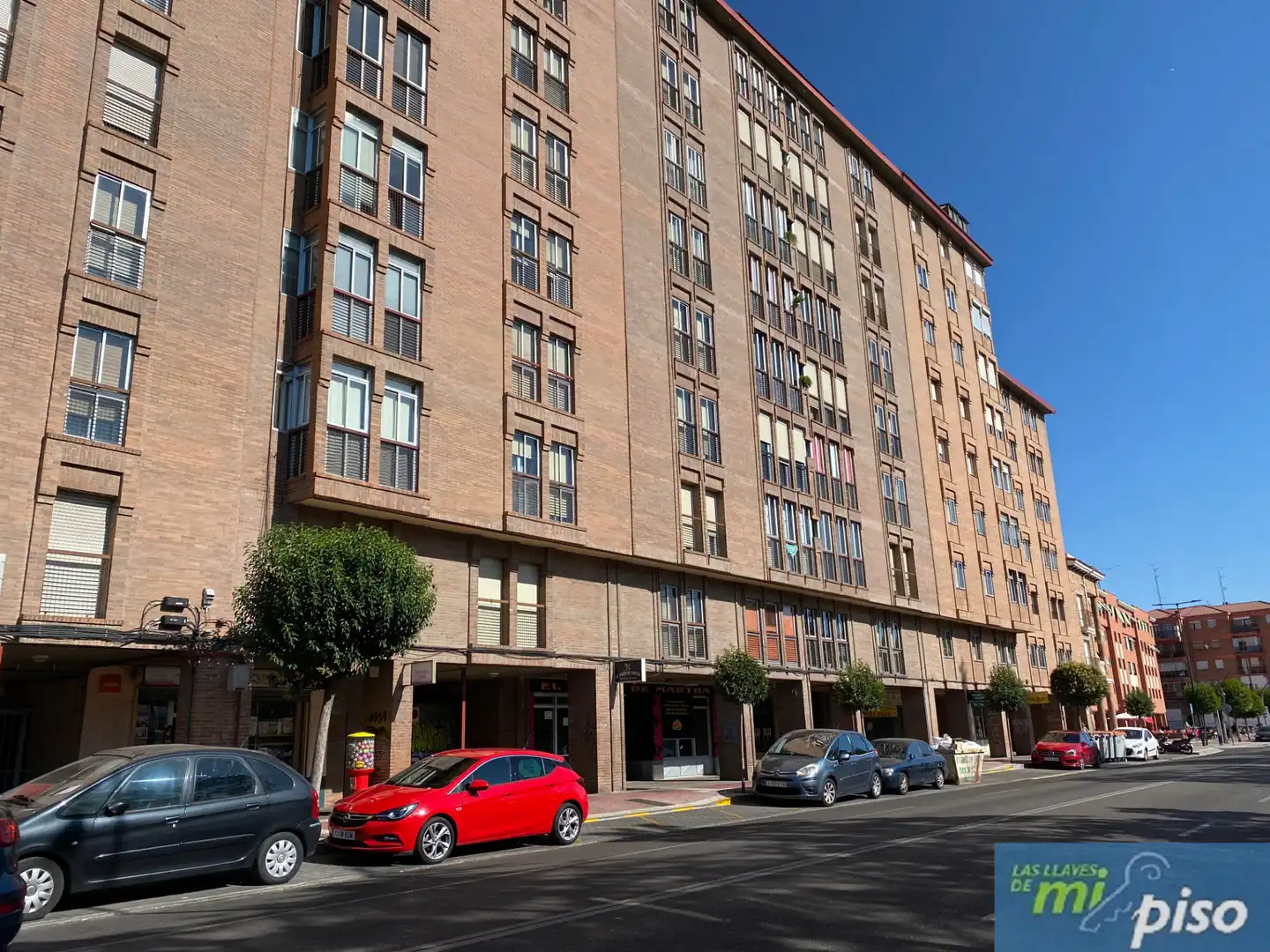 Exterior view of Flat for sale in Valladolid  with Heating, Parquet flooring and Furnished