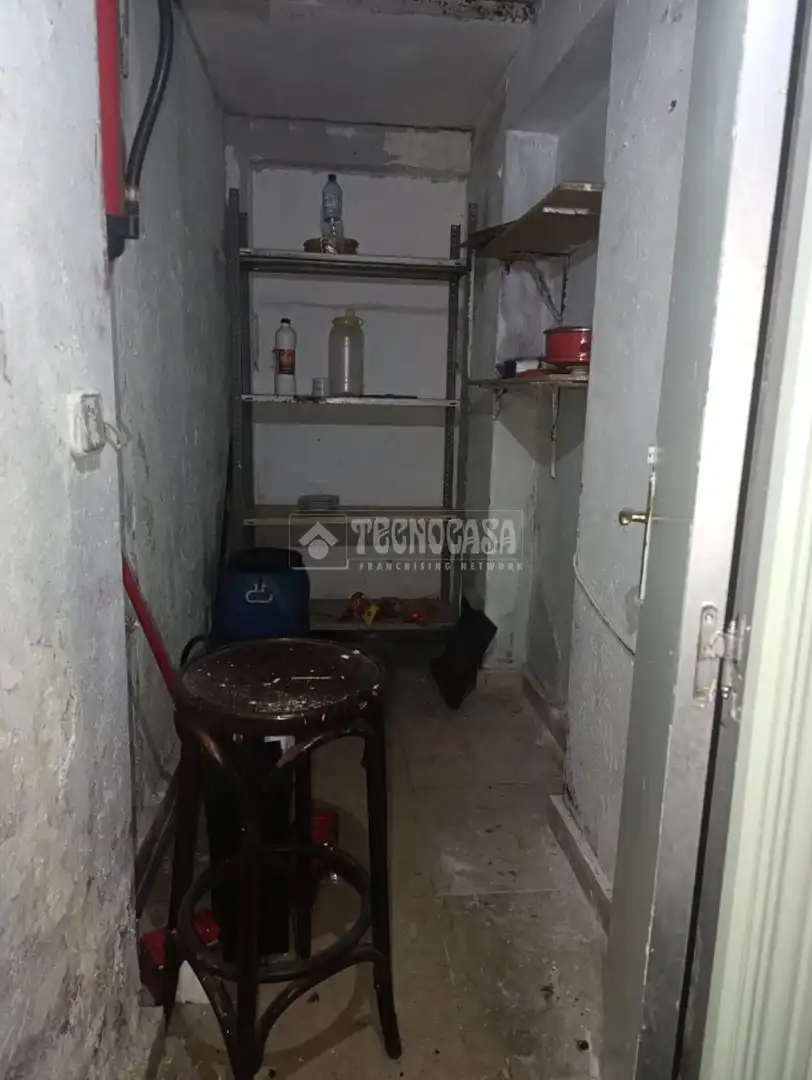 Local comercial en venda a Casco Antiguo, imagen 2