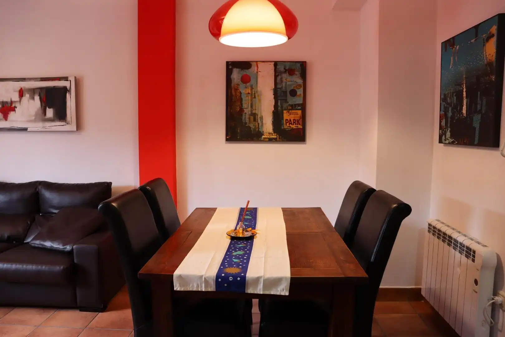 Comedor de Piso en venta en Camarena de la Sierra con Calefacción, Trastero y Amueblado