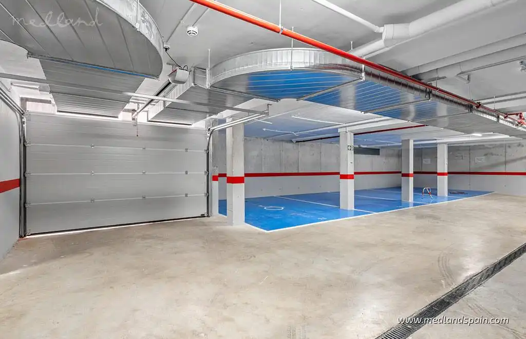 Aparcament de Apartament en venda en Los Alcázares amb Terrassa, Traster i Piscina comunitària
