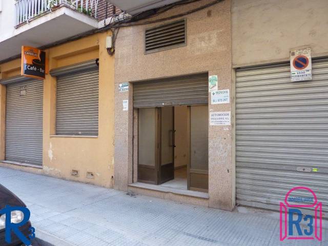 Local comercial en Venta en Calle Relojero Losada en Crucero