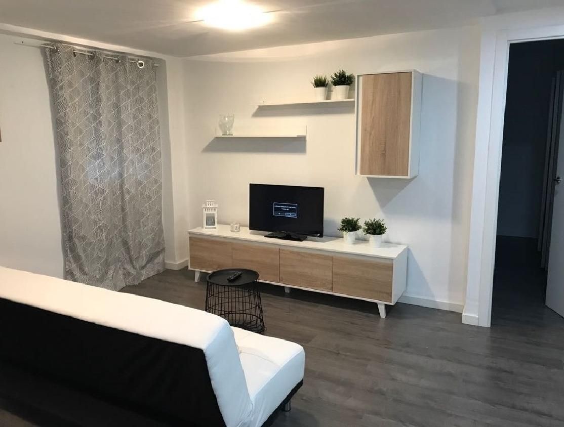 Sala d'estar de Pis de lloguer en Zamora Capital  amb Aire condicionat, Calefacció i Parquet