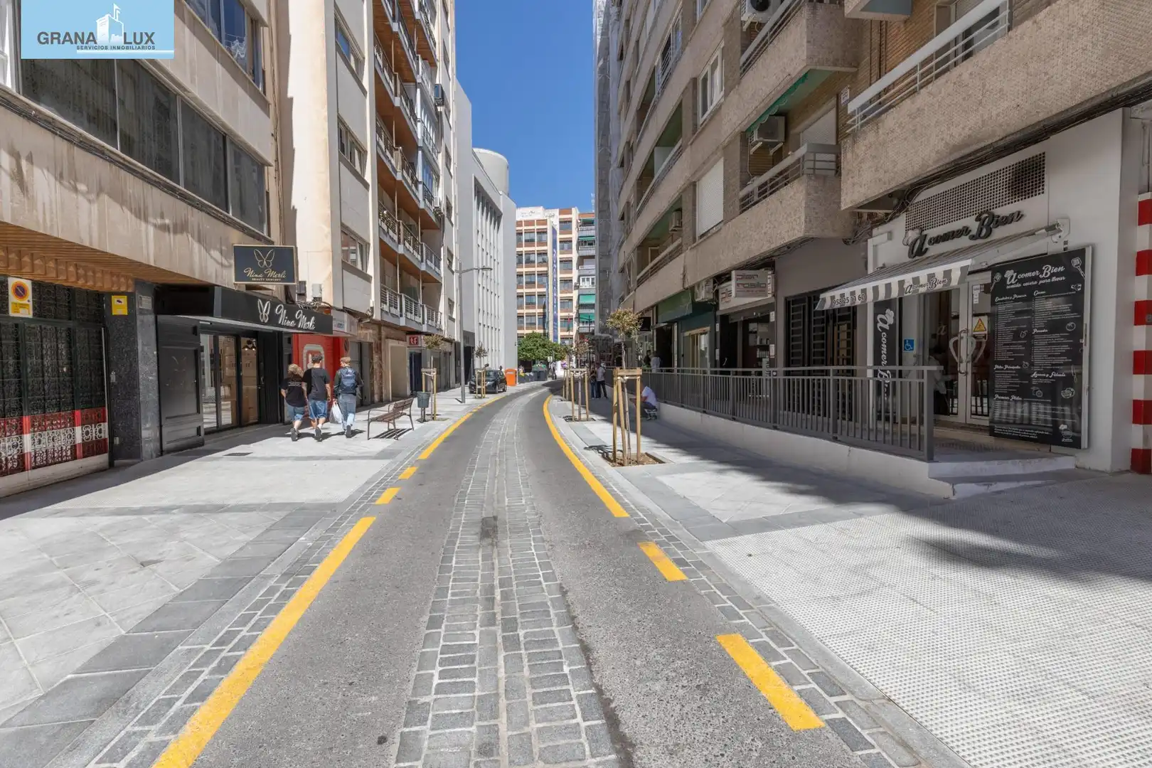 Vista exterior de Pis en venda en Granada