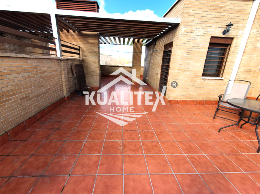 Terrace of House or chalet for sale in Cáceres Capital  with Air Conditioner, Heating and Terrace