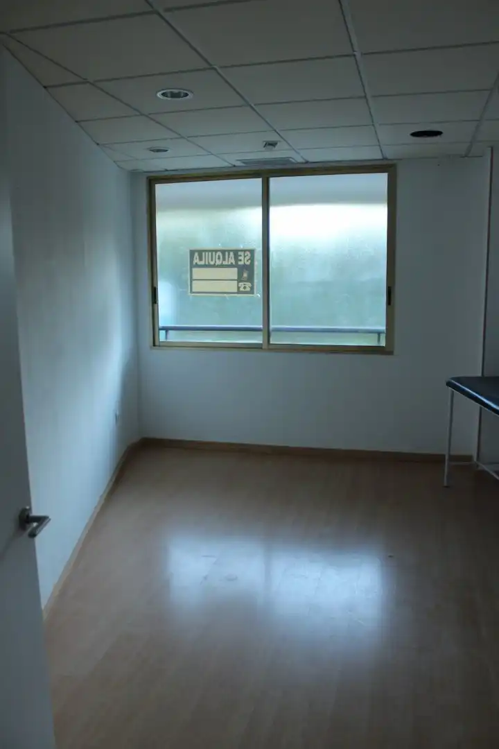 Dormitori de Oficina de lloguer en Elche / Elx