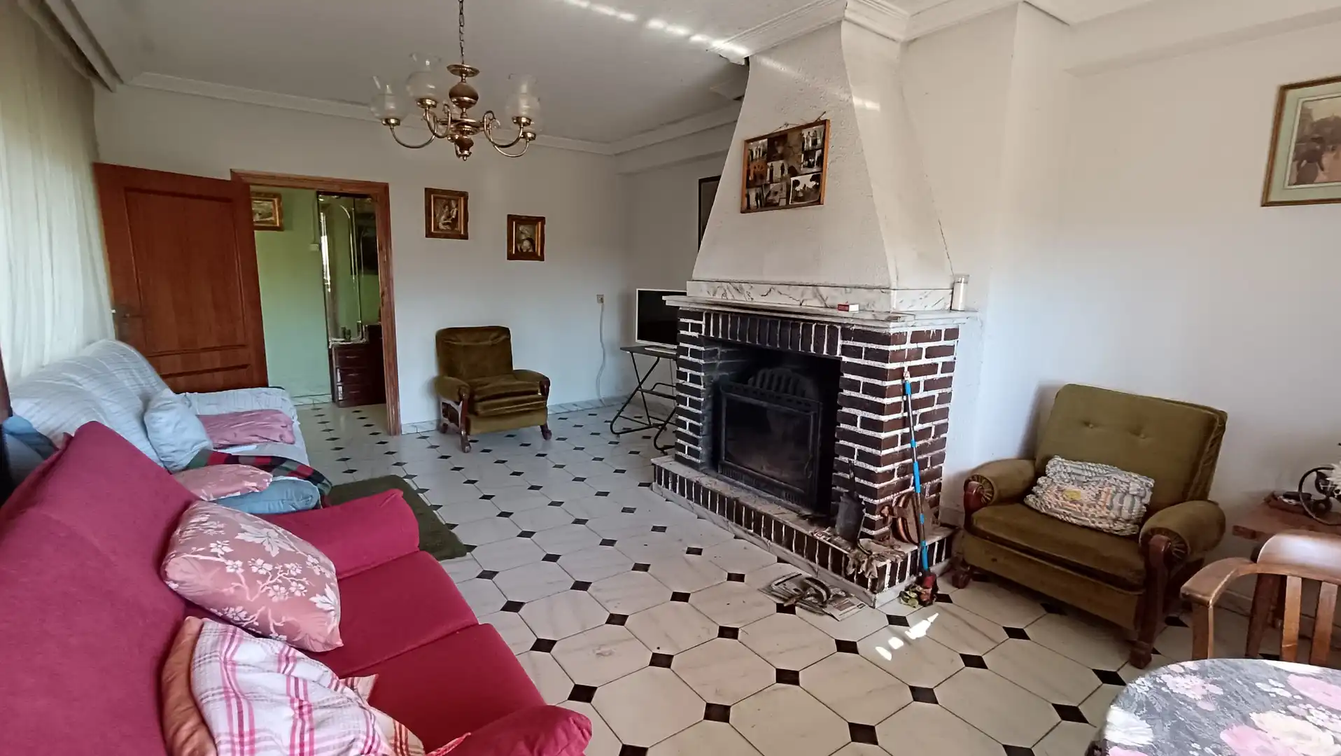 Haus oder Chalet zum Verkauf in Calle Calzada Romana, Castellanos de Villiquera