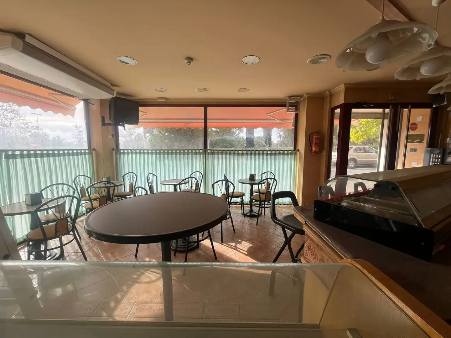 Local en venta en Alicante / Alacant con Aire acondicionado, Calefacción y Amueblado