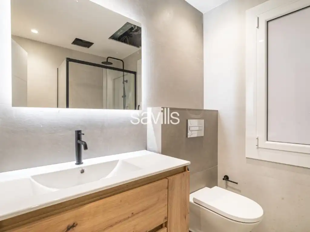 Baño de Apartamento en venta en Barcelona