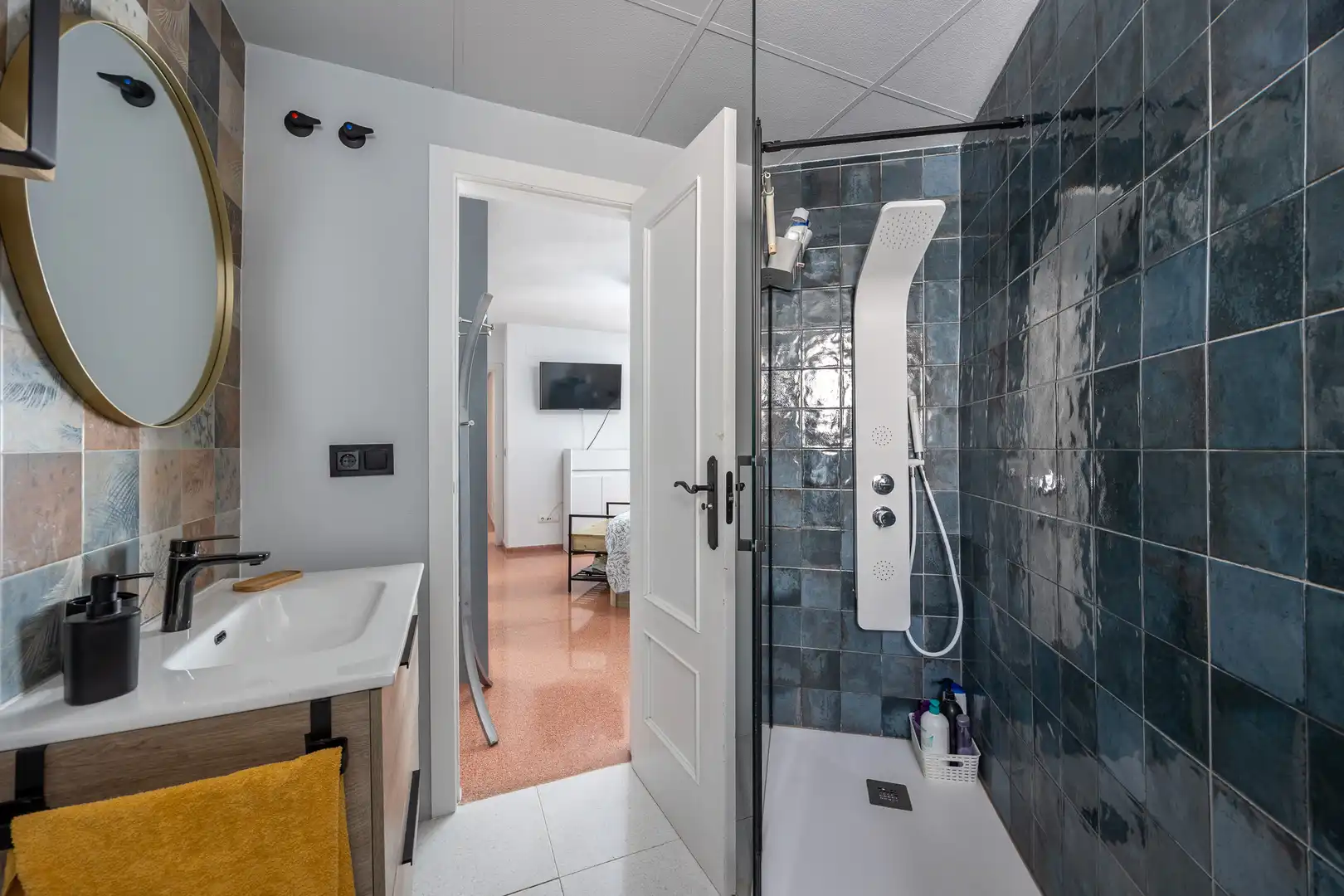 Bathroom of Flat for sale in Villajoyosa / La Vila Joiosa  with Furnished and Balcony