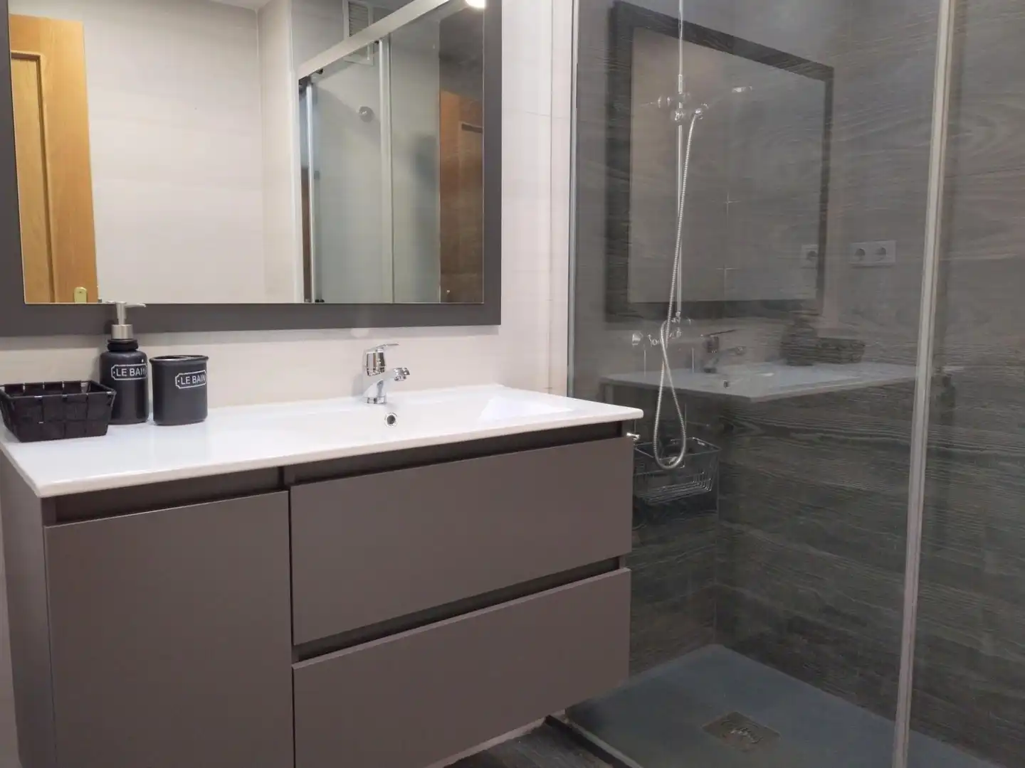 Bathroom of Flat for rent in Arganda del Rey  with Air Conditioner, Heating and Private garden