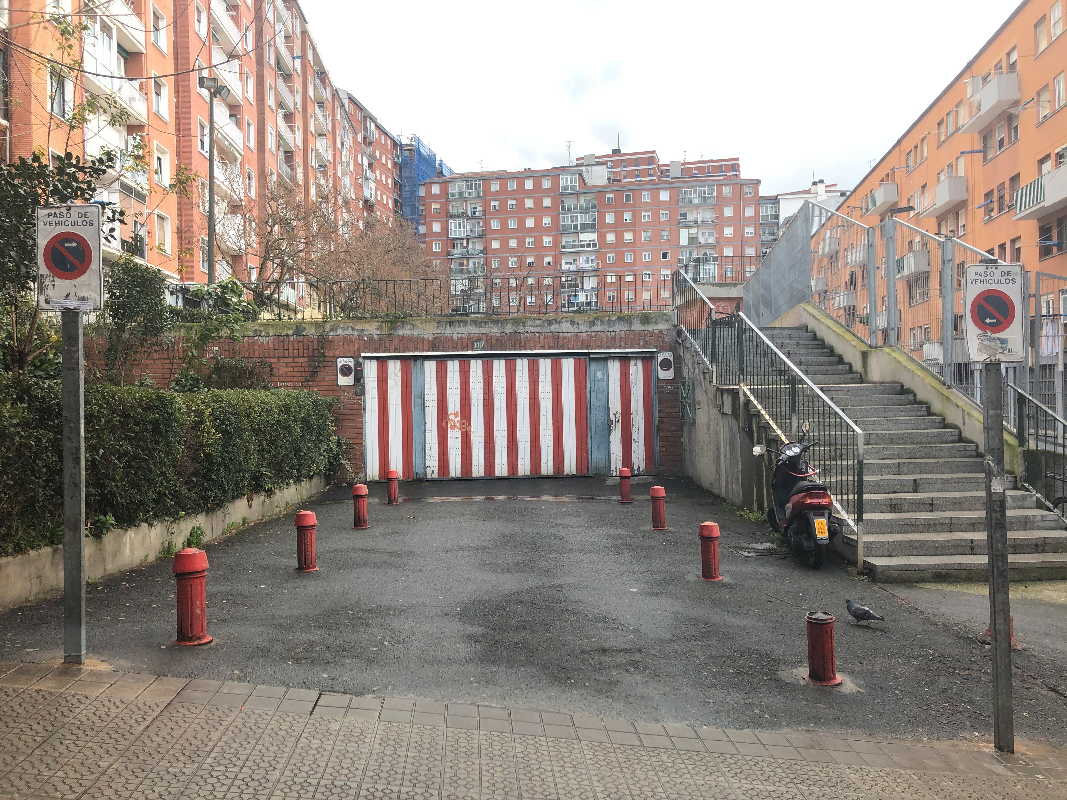 Garage to rent in Iturribide Kalea, Santutxu - Basarrate, Begoña - Santutxu, Bilbao