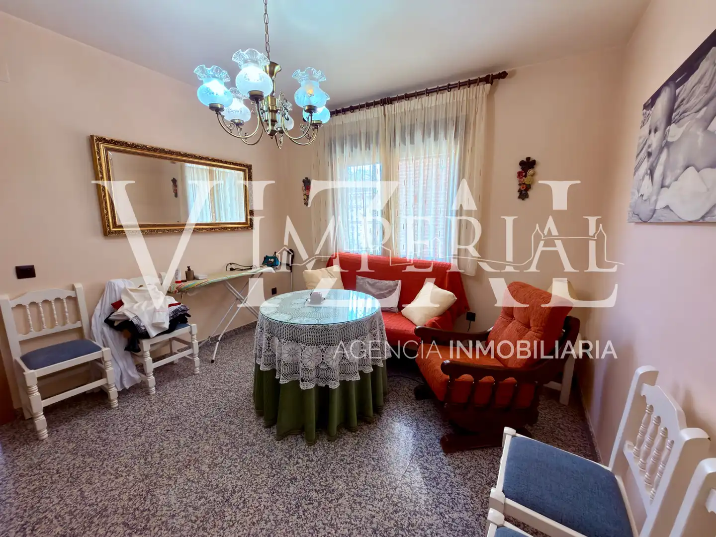 Sala d'estar de Casa o xalet en venda en Toledo amb Aire condicionat, Calefacció i Jardí privat