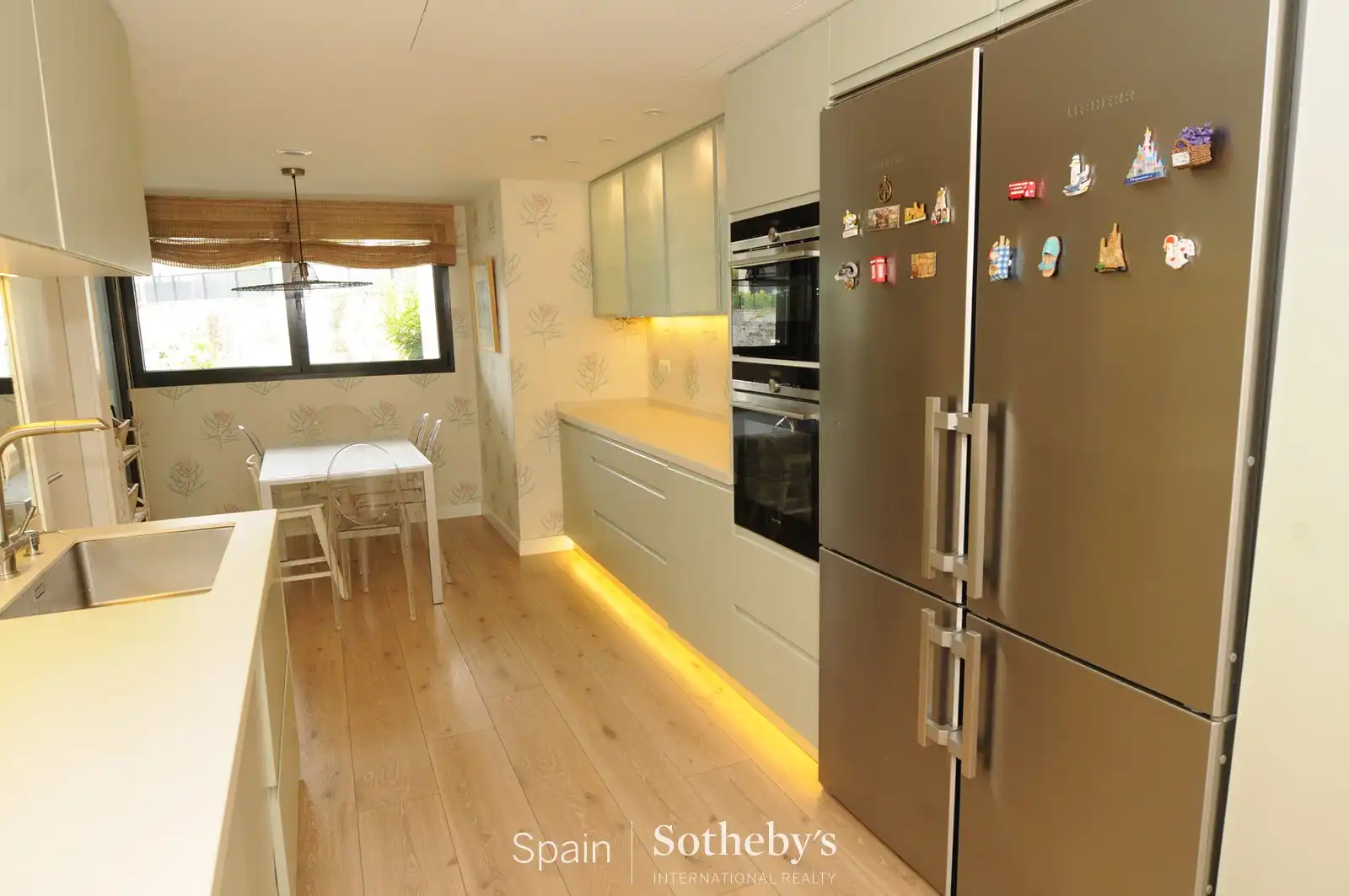 Cocina de Apartamento en venta en La Moraleja con Aire acondicionado, Terraza y Trastero