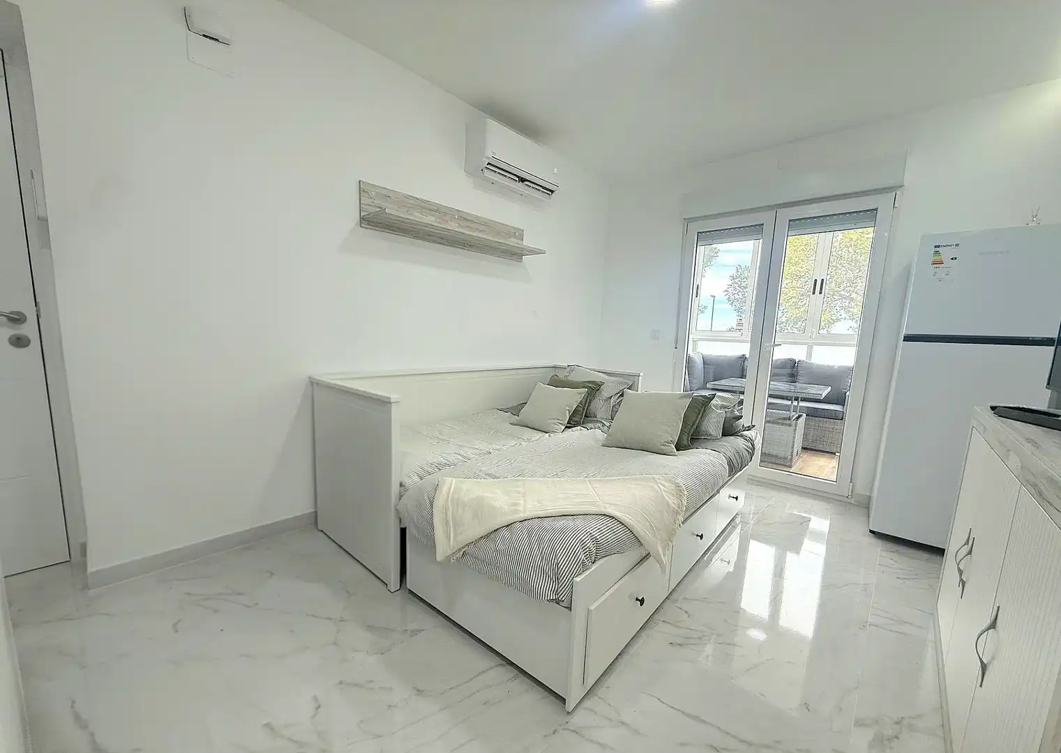 Habitación de Estudio en venta en Rojales con Aire acondicionado, Terraza y Amueblado