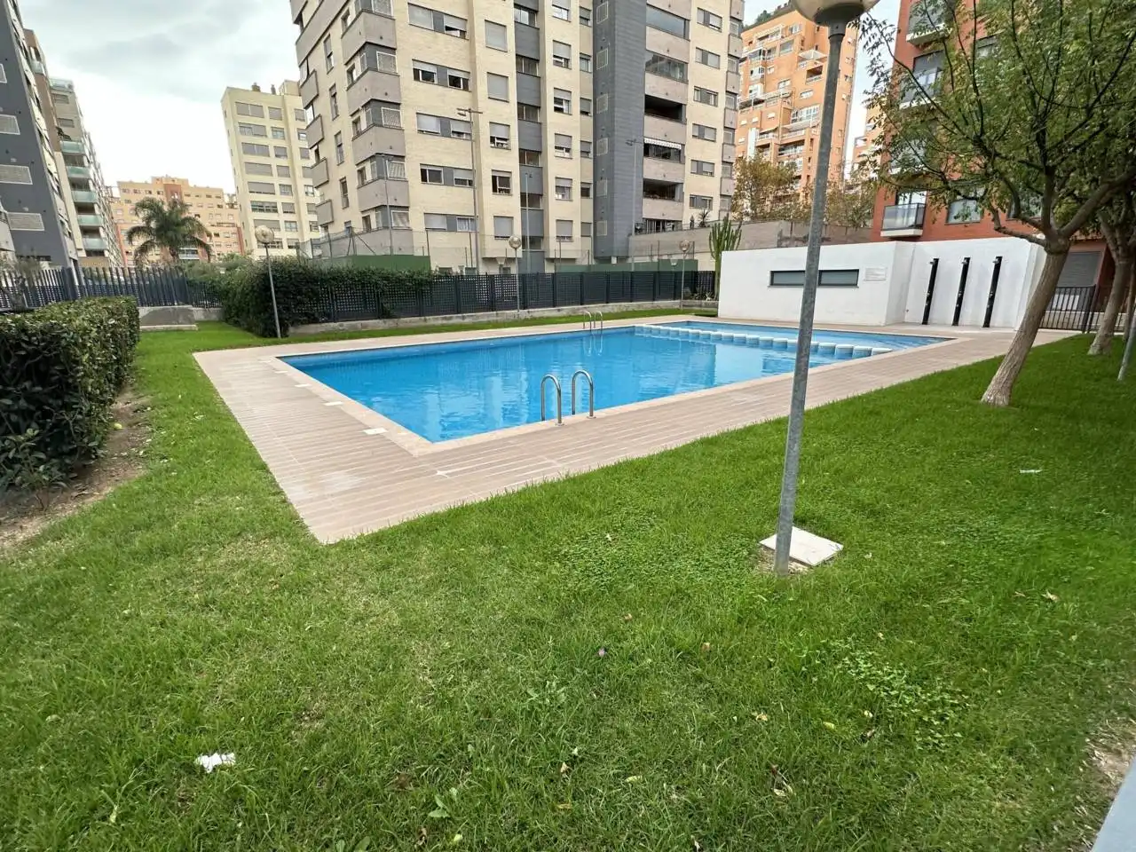 Pis amb terrassa de lloguer a Calle Reina Violante, imagen 47
