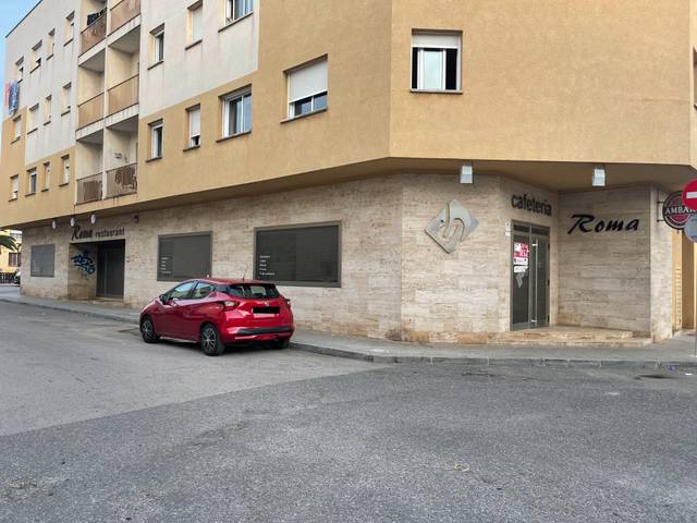 Local comercial en Alquiler en Grau - Quintanes