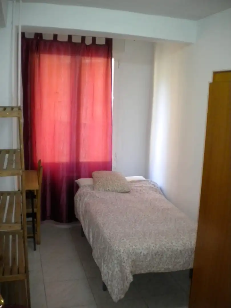 Bedroom of Flat for rent in Granada  with Heating, Terrace and Furnished