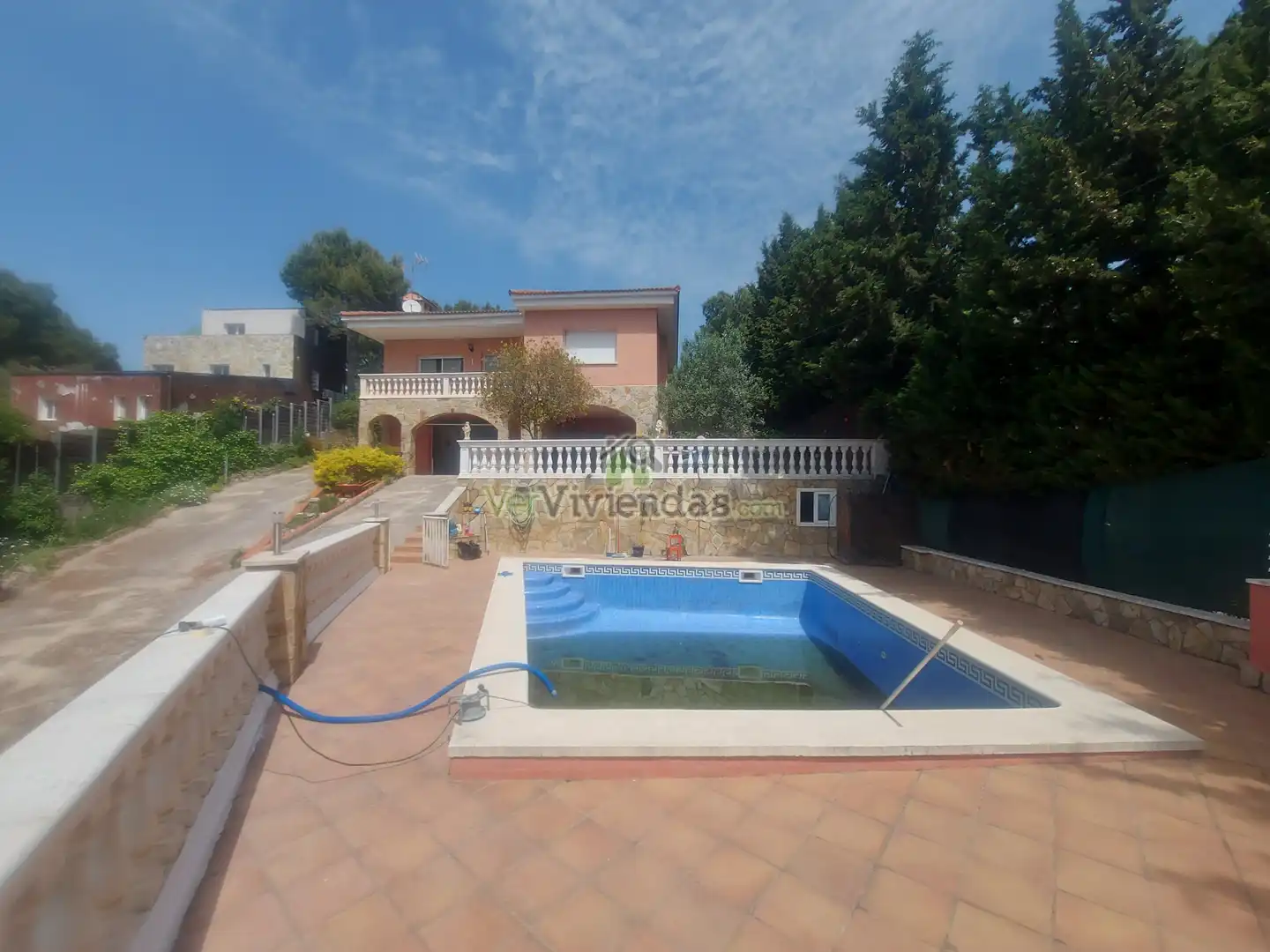 Piscina de Casa o chalet en venta en Vallirana con Calefacción, Jardín privado y Terraza