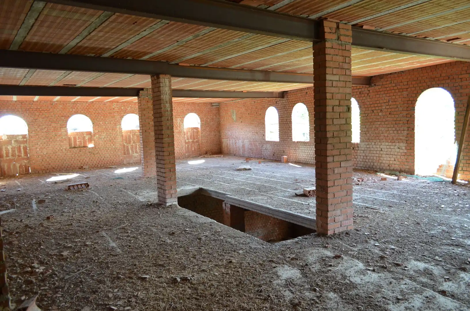 Nau industrial en venda a Casas del Castañar, imagen 12
