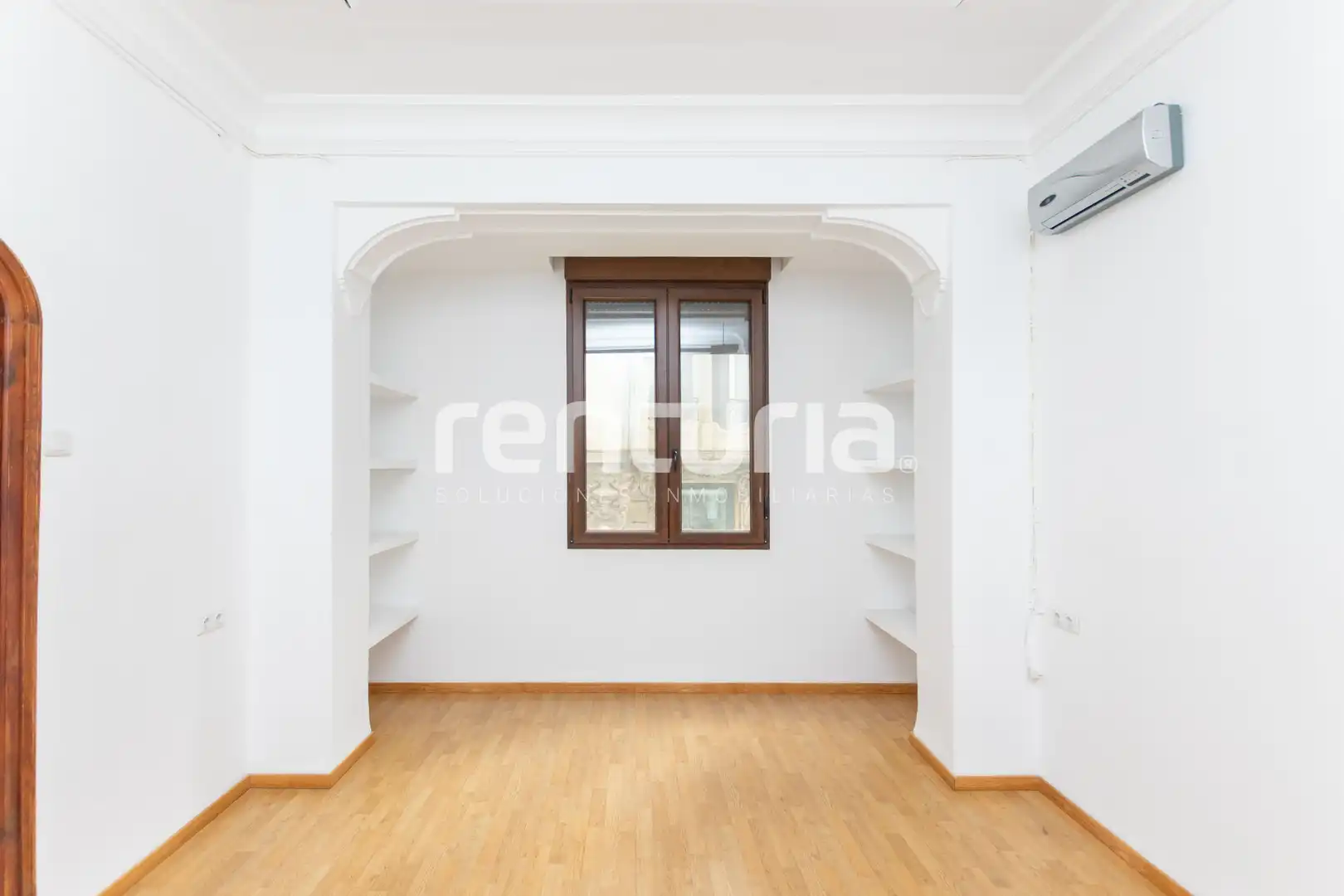 Habitación de Oficina de alquiler en Valencia con Aire acondicionado